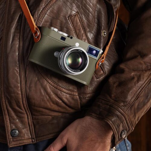 Accessoires en cuir et objectifs Leica M argentés pour Leica M11-P Safari