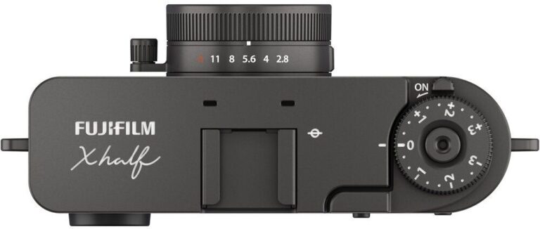 Appareil photo Fujifilm X Half, compact et créatif, avec viseur optique et filtres artistiques