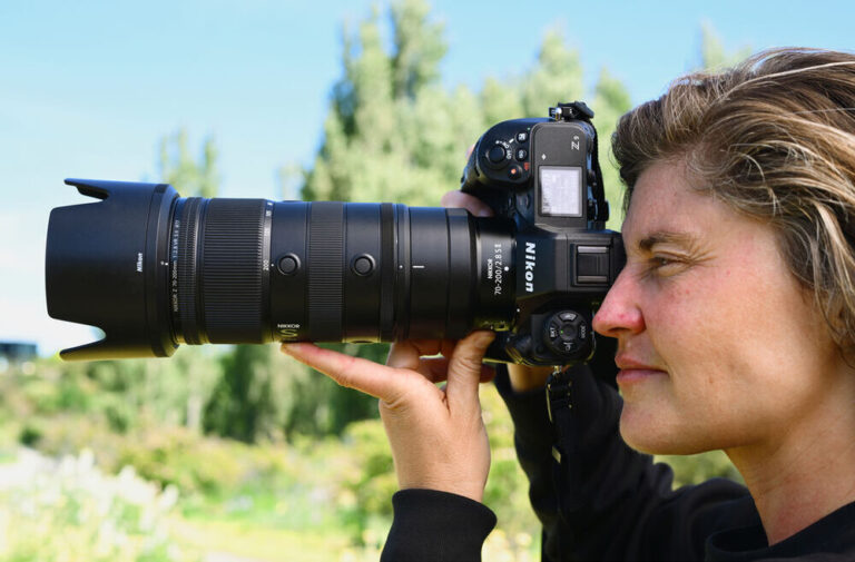 Nikon NIKKOR Z 70-200mm f/2.8 VR S II monté sur hybride plein format Nikon Z en situation