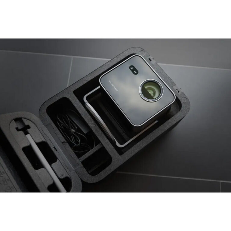 Leica CINE COMPACT 1 6