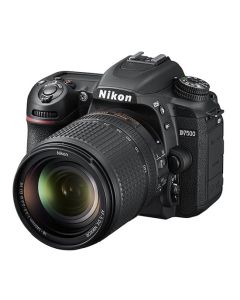 Nikon D7500 + AF-S DX Nikkor 18–140mm f/3.5-5.6G ED VR