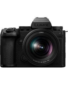 Panasonic Lumix S5 IIx + 20-60mm 3.5-5.6
